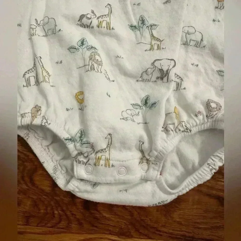 Janie and Jack Baby Safari Bodysuit size 6-12 months